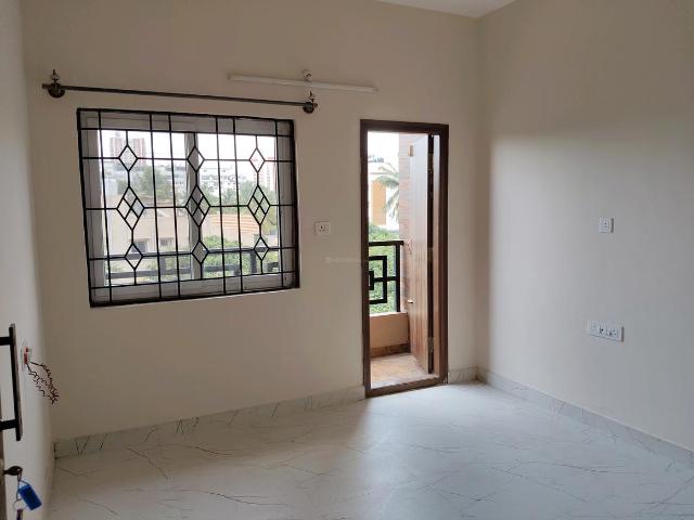 1 BHK Apartment in Whitefield for rent Bengaluru. The reference number is 20675058