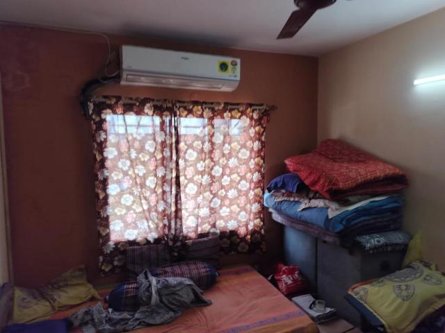 1 BHK Apartment in Tadwadi for rent Surat. The reference number is 20510542