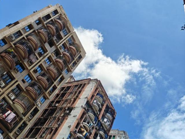1 BHK Apartment in Tangra for rent Kolkata. The reference number is 15926298