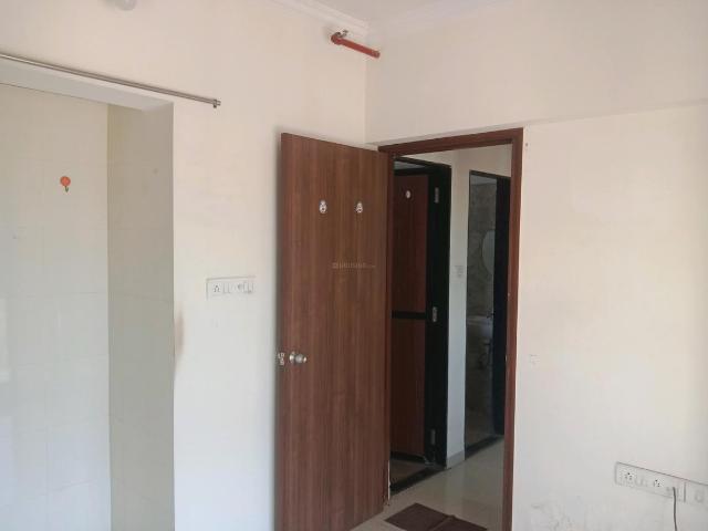 1 BHK Apartment in Thane West for rent Thane. The reference number is 19909072