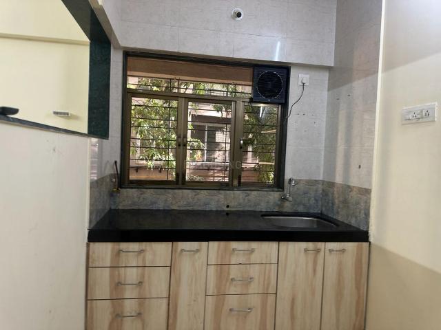 1 BHK Apartment in Thane West for rent Thane. The reference number is 20351925
