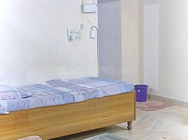 1 BHK Apartment in Tilak Nagar for rent New Delhi. The reference number is 20247811