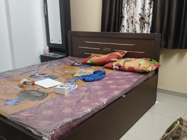 1 BHK Apartment in Ujala Circle for rent Ahmedabad. The reference number is 19850853