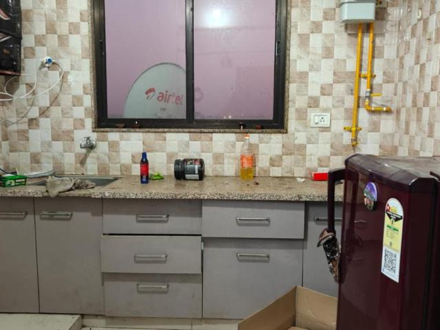 1 BHK Apartment in Ujala Circle for rent Ahmedabad. The reference number is 19813708