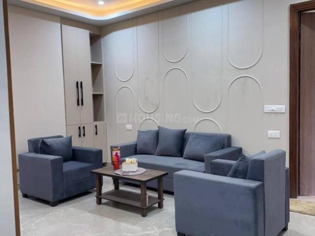 1 BHK Apartment in Vaishno Devi Circle for rent Ahmedabad. The reference number is 20736354