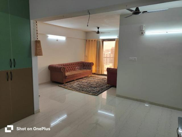 1 BHK Apartment in Vaishno Devi Circle for rent Ahmedabad. The reference number is 20918265