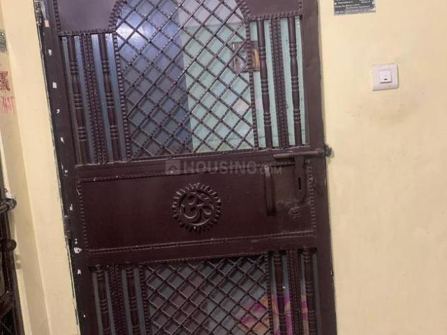 1 BHK Apartment in Vasundhara for resale Ghaziabad. The reference number is 19716537