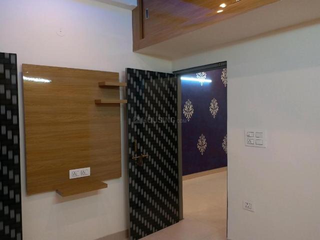 1 BHK Apartment in DLF Ankur Vihar for resale Ghaziabad. The reference number is 16801851