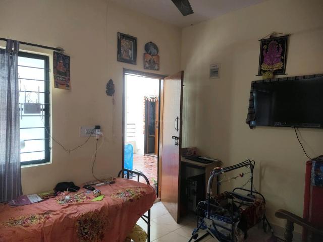 1 BHK Apartment in Vijayanagar for resale Bangalore. The reference number is 9239005