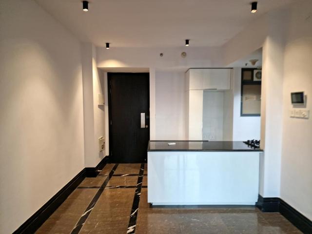 1 BHK Apartment in Vikhroli East for rent Mumbai. The reference number is 13749814