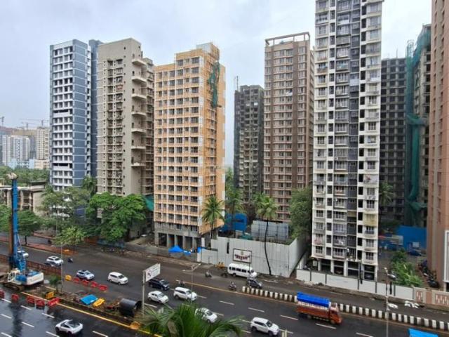 1 BHK Apartment in Vikhroli East for rent Mumbai. The reference number is 20706105