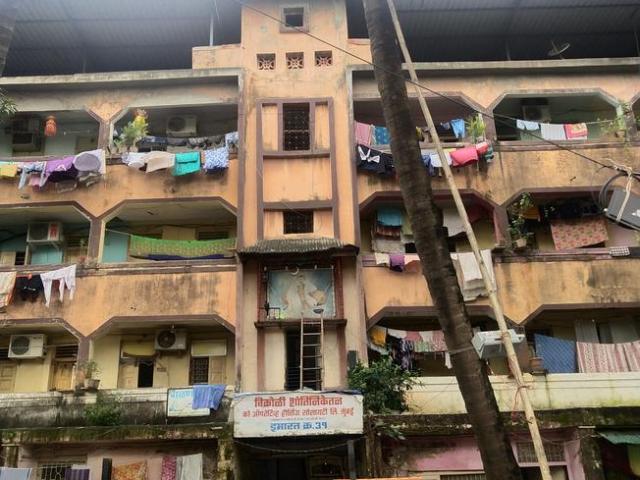 1 BHK Apartment in Vikhroli East for resale Mumbai. The reference number is 20747809