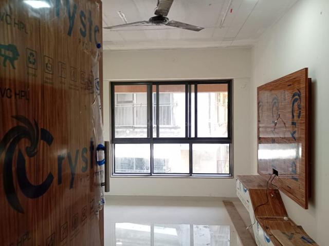 1 BHK Apartment in Vile Parle East for rent Mumbai. The reference number is 20527528