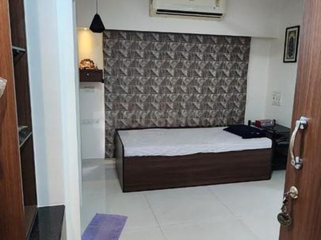 1 BHK Apartment in Vile Parle East for resale Mumbai. The reference number is 18795087
