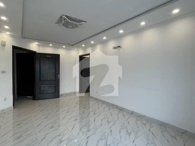1 BHK Cozy Apartment For Rent Subleasing Allowed