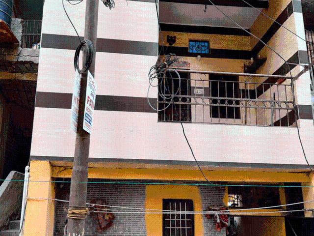 1 BHK Duplex in Bhopura for resale Ghaziabad. The reference number is 20404119
