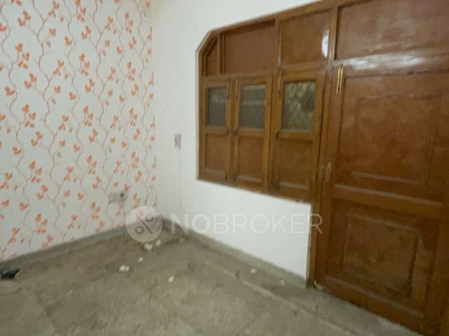 1 BHK Flat for Rent In Mayur Vihar