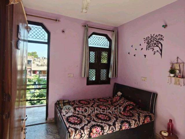 1 BHK Flat for Rent In Moti Nagar