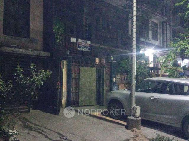 1 BHK Flat for Rent In Alpha I