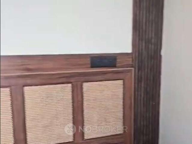 1 RK Flat for Rent In Noida Extention