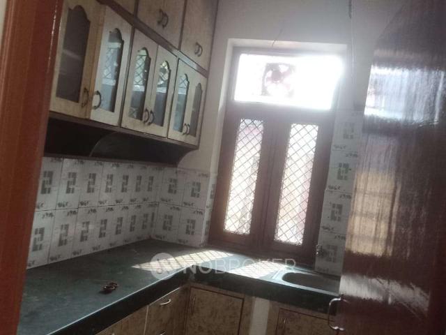 1 BHK Flat for Rent In Beta Ii