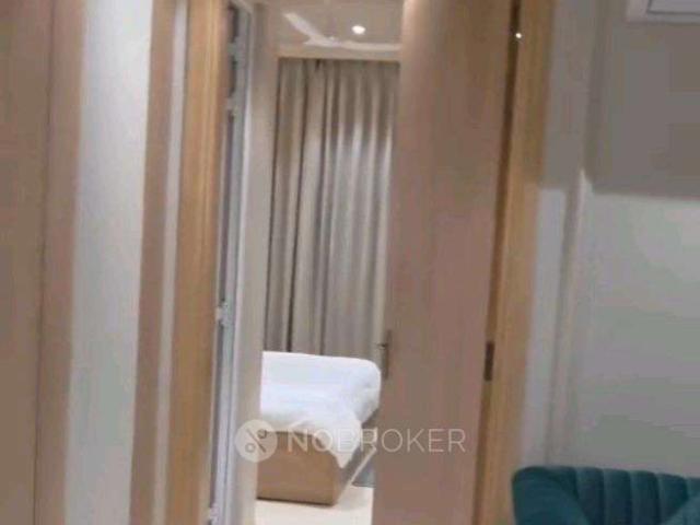 1 BHK Flat for Rent In Dlf The Crest