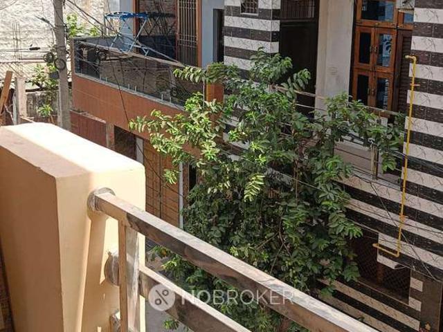 1 BHK Flat for Rent In Govindpuram