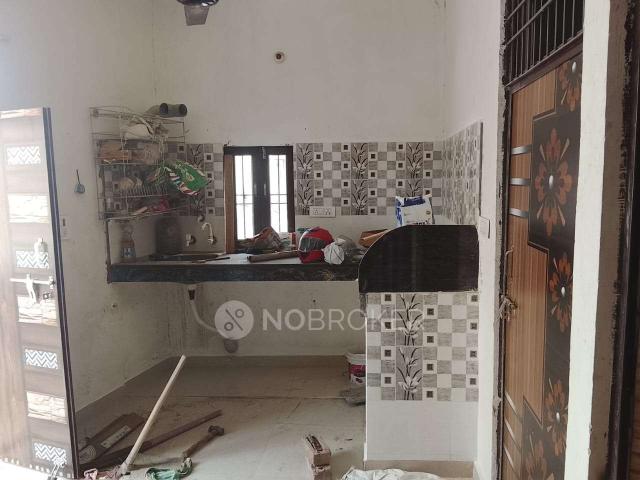 1 BHK Flat for Rent In Lal Kuan