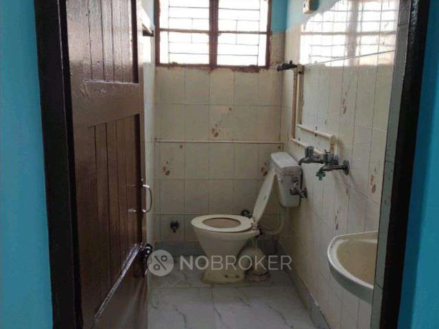 1 BHK Flat for Rent In Paschim Vihar