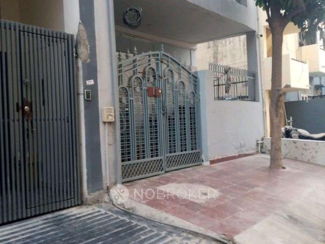1 BHK Flat for Rent In Sector 57