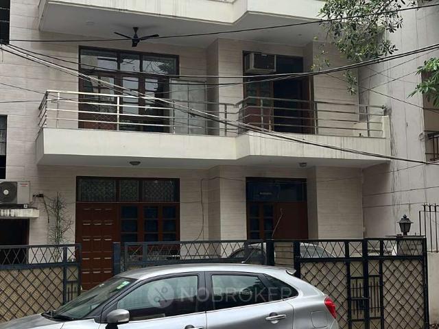 1 BHK Flat for Rent In South City 1, Sector 41