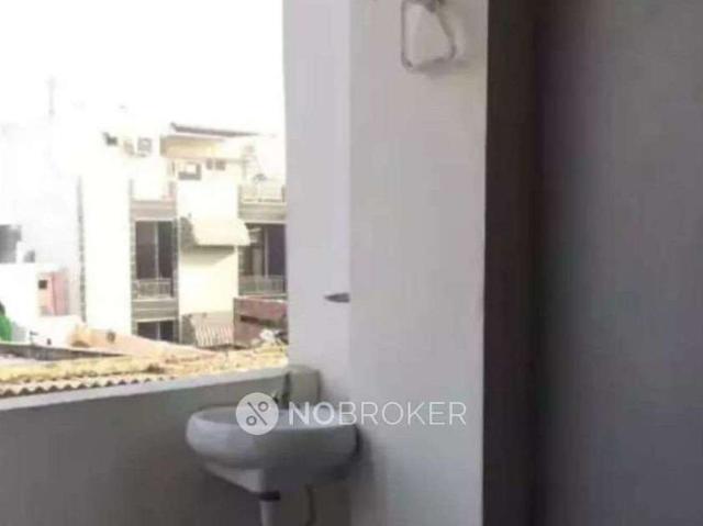 1 BHK Flat For Sale In Janakpuri