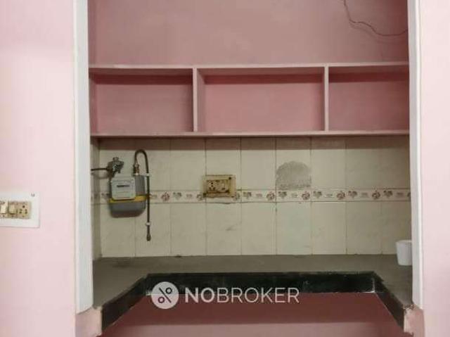 1 BHK Flat For Sale In Laxmi Nagar