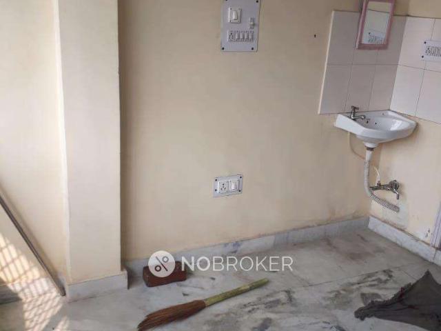 1 BHK Flat For Sale In Pandav Nagar