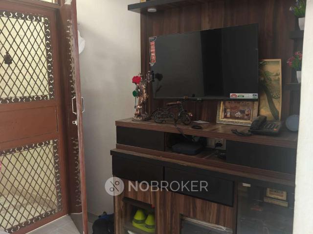 1 BHK Flat For Sale In Patel Nagar