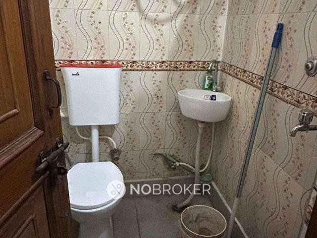 1 BHK Flat For Sale In Shastri Nagar