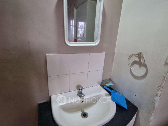 1 BHK Flat In Magarpatta City Heliconia, Hadapsar For Sale