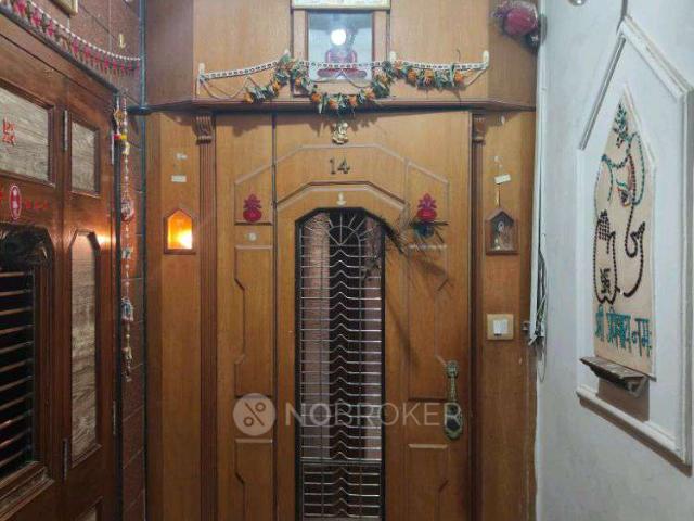 1 BHK Flat In Mahagiri Apartments For Sale In Kandivali East