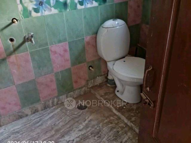 1 BHK Flat In Malibu Towne for Rent In South City Ii