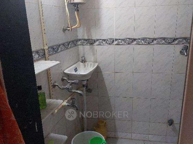 1 BHK Flat In Masalawala Building, dongri For Sale In Tandel Street