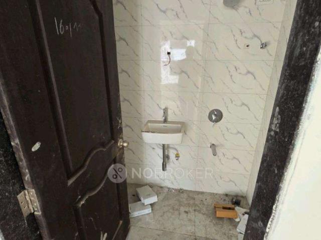 1 BHK Flat In Mass for Lease In Mg 6, Kurla Highway Crossi