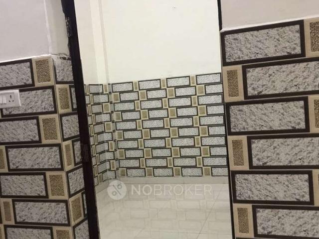 1 BHK Flat In Mini Mig Flat for Rent In Indrapuram