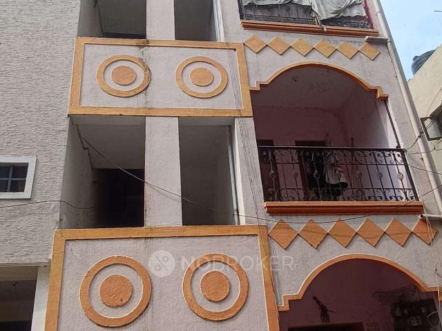 1 BHK Flat In Mn Manzil for Rent In 4th Cross Road