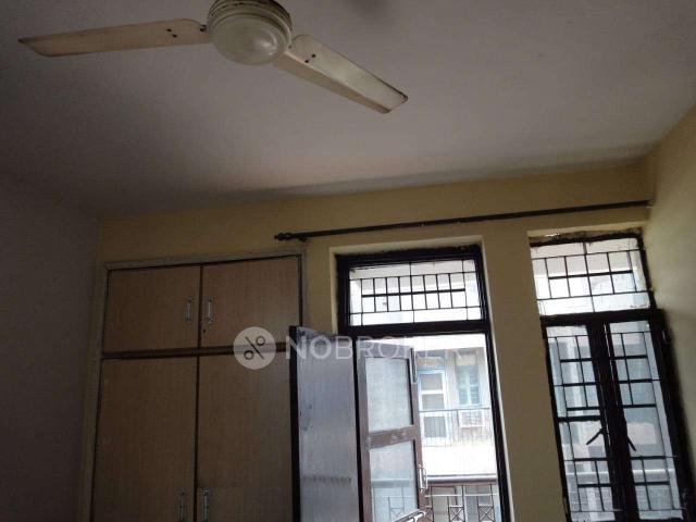1 BHK Flat In Noida Authority Lig for Rent In Sector 99