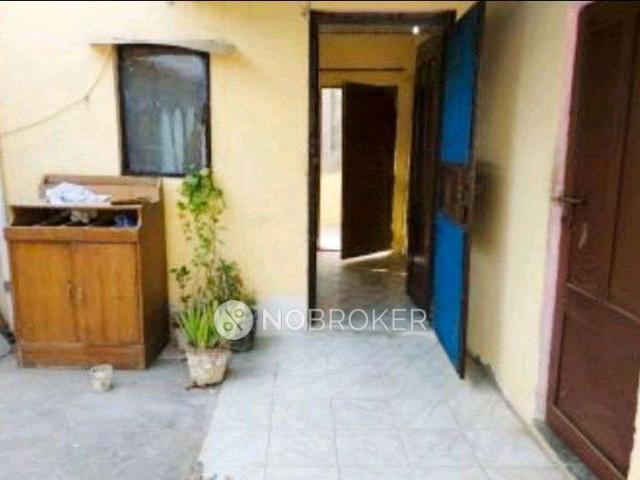 1 BHK Flat In Noida Sector 12 for Rent In Sector 12