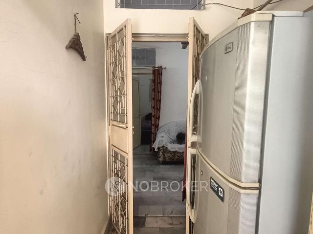 1 BHK Flat In A5b Block Jankpuri for Rent In Healthkart J