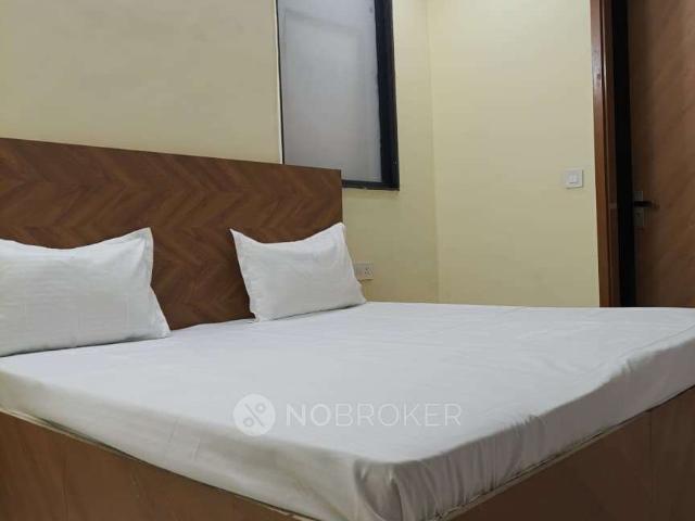 1 BHK Flat In Avenue 69 for Rent In Sector 69