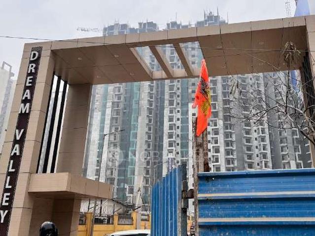 1 BHK Flat In Amrapali Dream Valley for Rent In Amrapali Dream Valley Phase 2 High Rise
