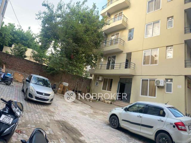 1 BHK Flat In Apartment for Rent In Sector 40