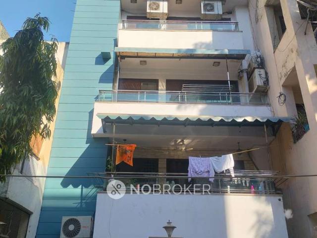 1 BHK Flat In Aparatment for Rent In Saket